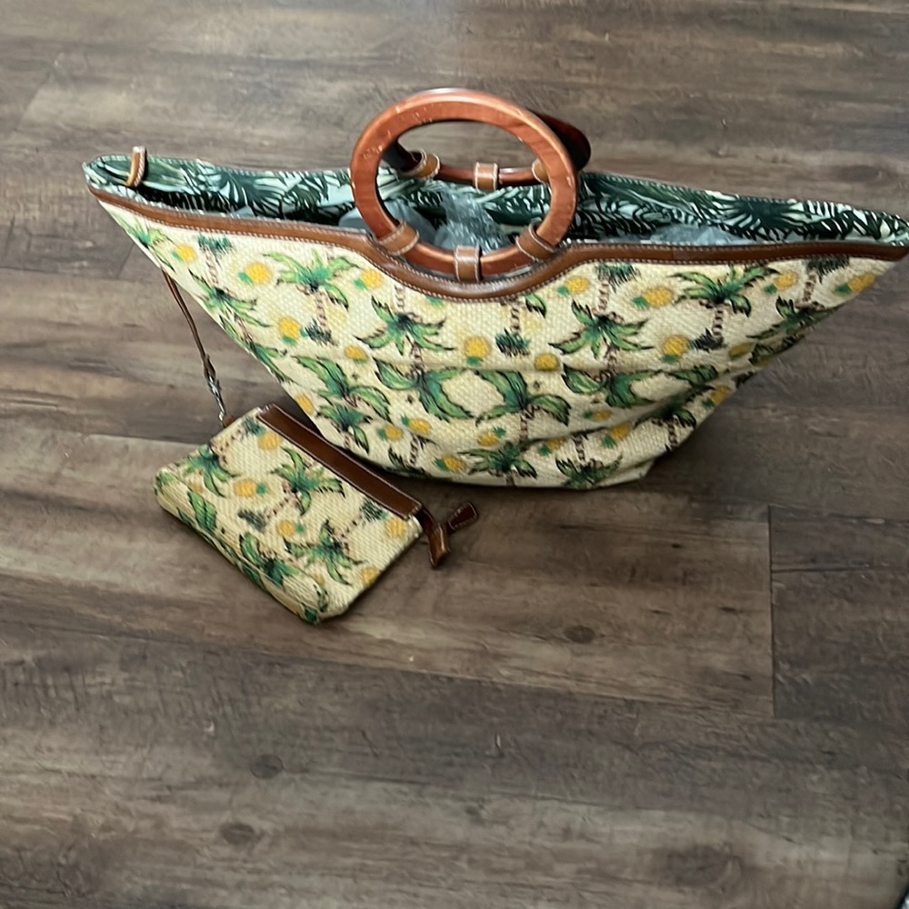 Tropical paradise, hand bag, by Liz Claiborne
